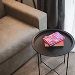 Moon 2 Apartment *